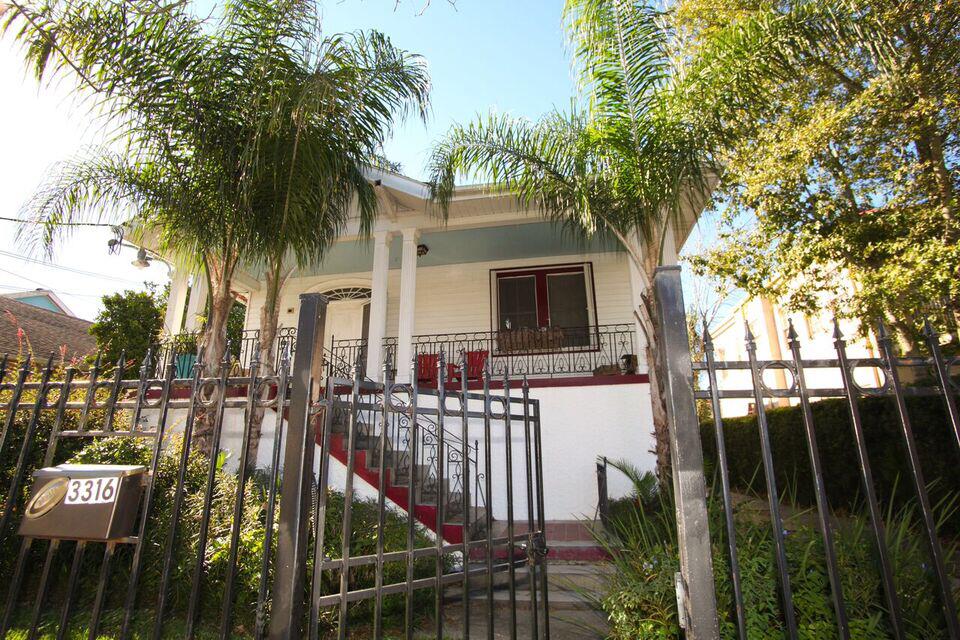 Primary Photo - 3316 Upperline St