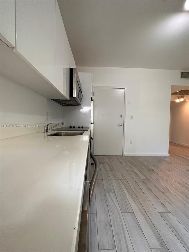 Foto del edificio - 1450 Meridian Ave