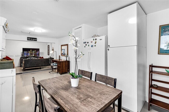 Foto del edificio - 519 NW 52nd St