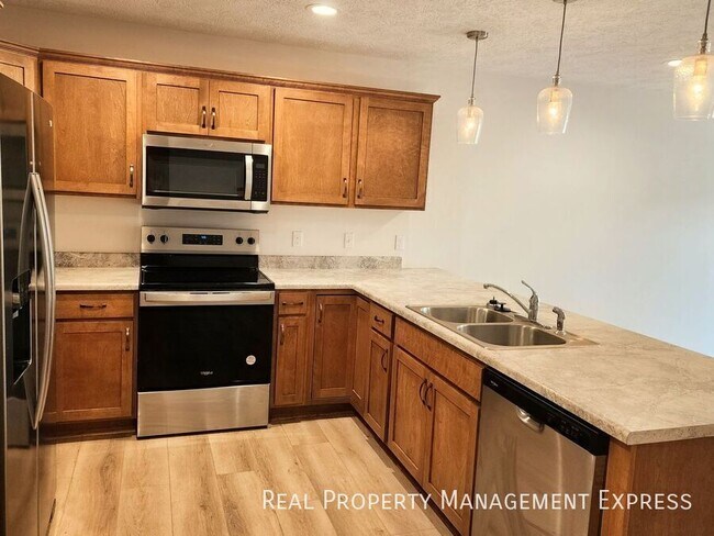 Foto del edificio - 3 Bedroom 2.5 Bathroom Townhome