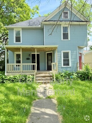 Building Photo - 704 S Vine St