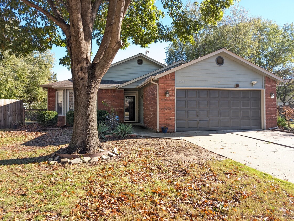 Foto principal - 1707 S Aster Ct