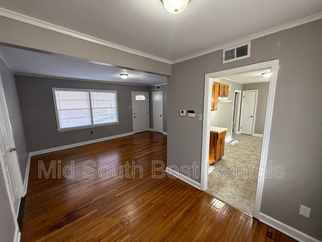 Building Photo - 3848 Belleau St