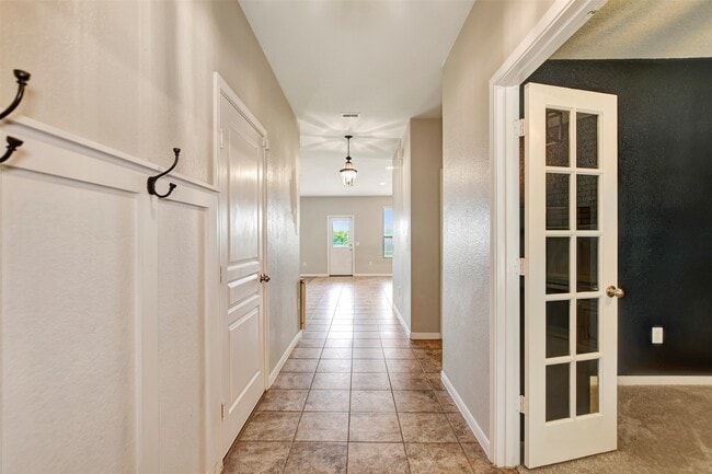 Building Photo - 5439 Baronet Dr