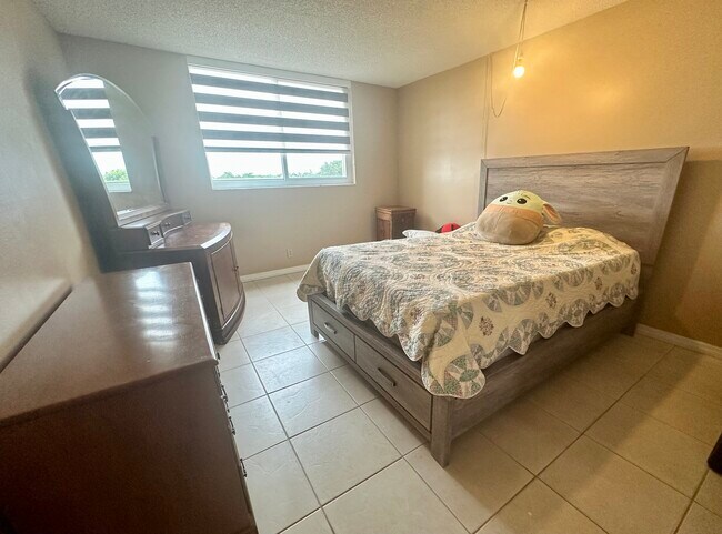 Foto del edificio - 403 NW 68th Ave