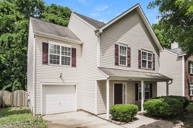 Building Photo - 1542 Kindred Cir NW