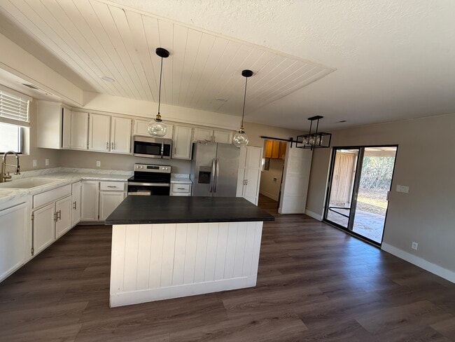 Foto del edificio - 1170 W 540 N