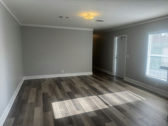 Foto del edificio - 9311 Sunset Dr