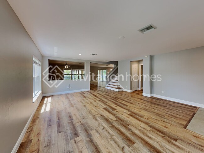 Building Photo - 10023 Winding River Rd