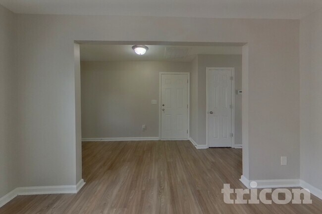 Foto del edificio - 11311 Breezehill Ln
