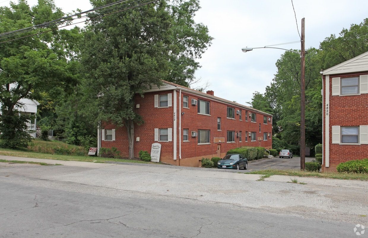 Building Photo - 4820-4824 Stewart Ave