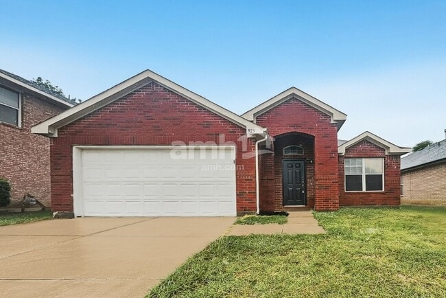 Building Photo - 923 Plumeria Dr