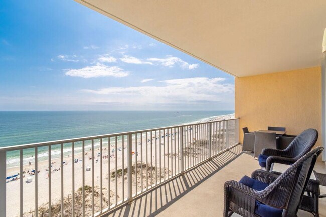 Foto del edificio - 365 E Beach Blvd