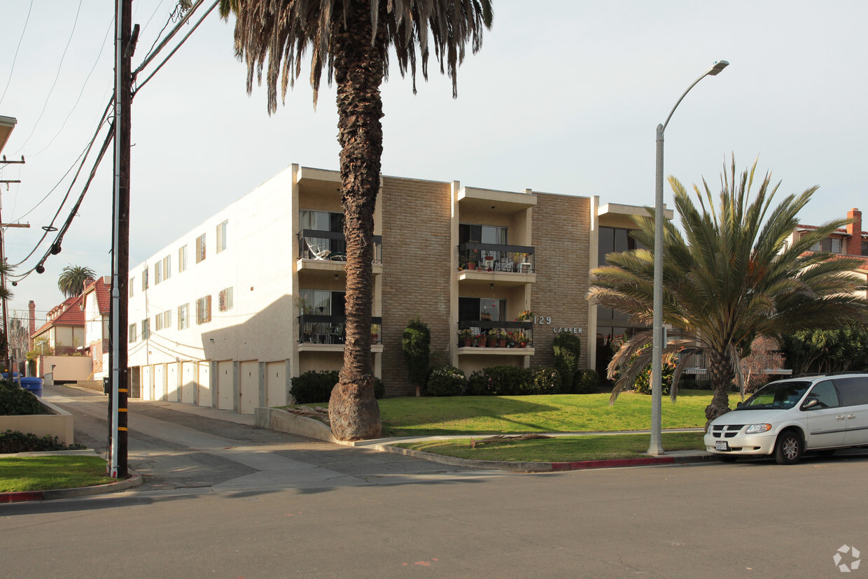 Building Photo - 129 Marguerita Ave