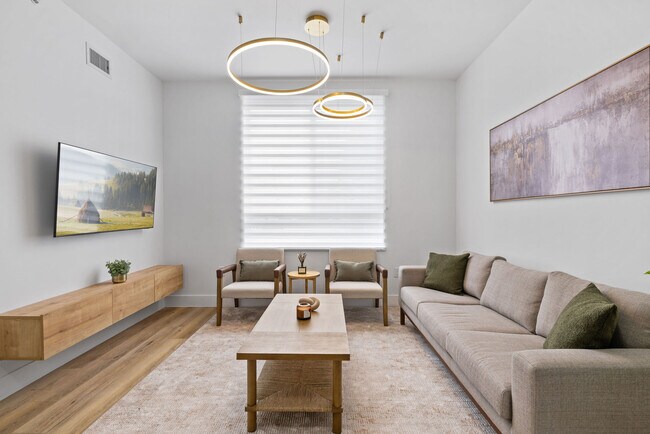 1542 - 1542 Apartment