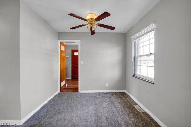 Building Photo - 18425 Puritas Ave