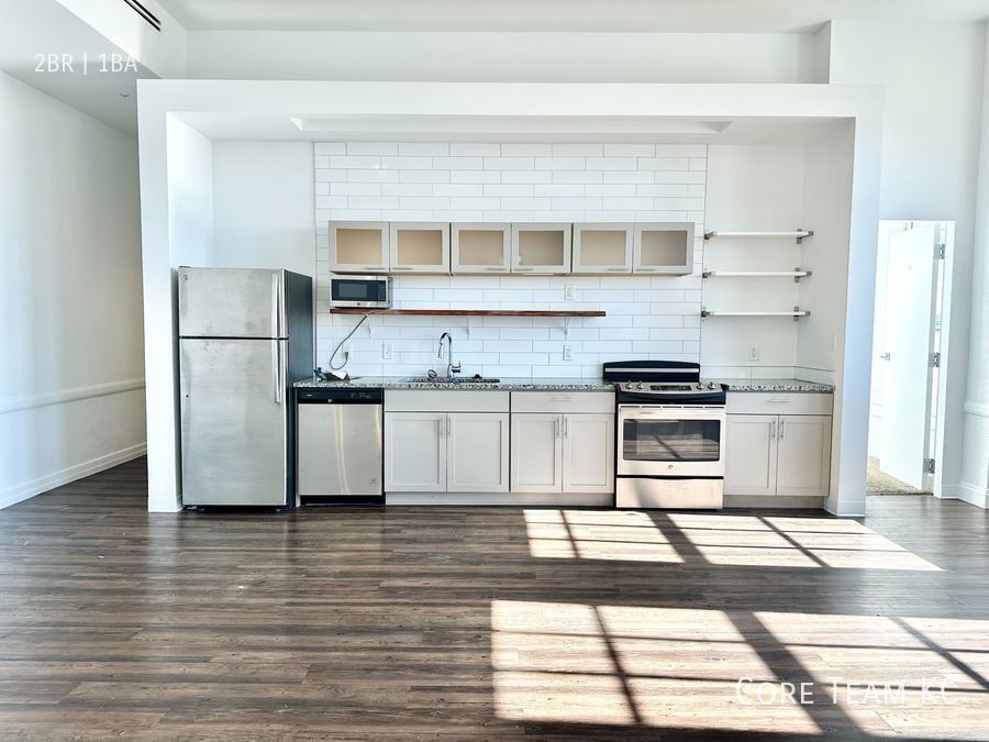 Primary Photo - Recently Renovated 2 Bedroom with Large Wi...