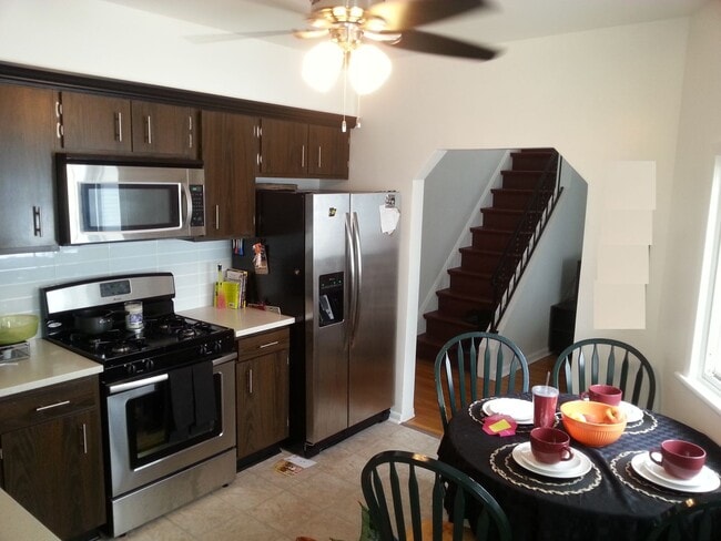 Photo - Southside Flats Recently Renovated 3 bedro... House