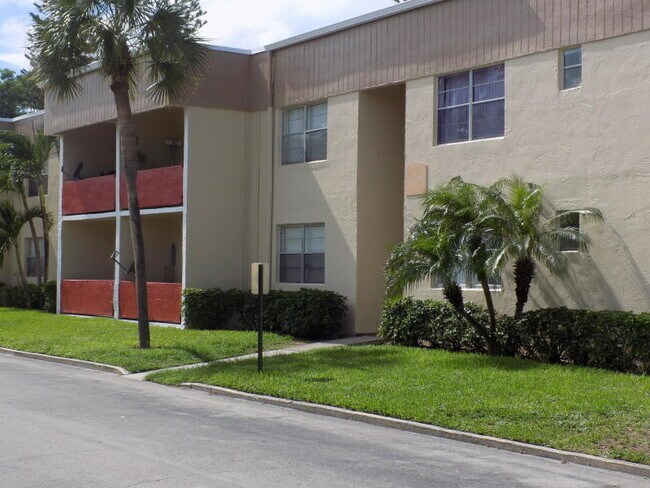 Foto del edificio - 251 Bonnie Blvd