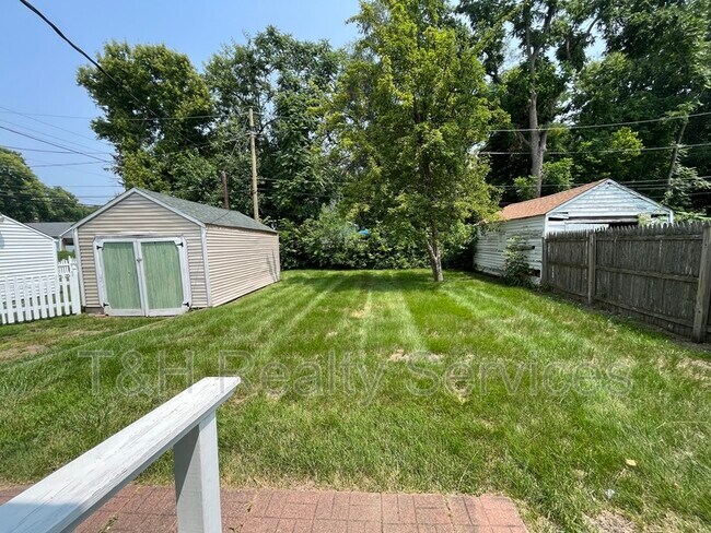 Building Photo - 3363 Nicholas Ave