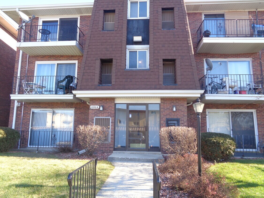11953 S Lawndale Ave Unit 5A1, Alsip, IL 60803 Condo for Rent in