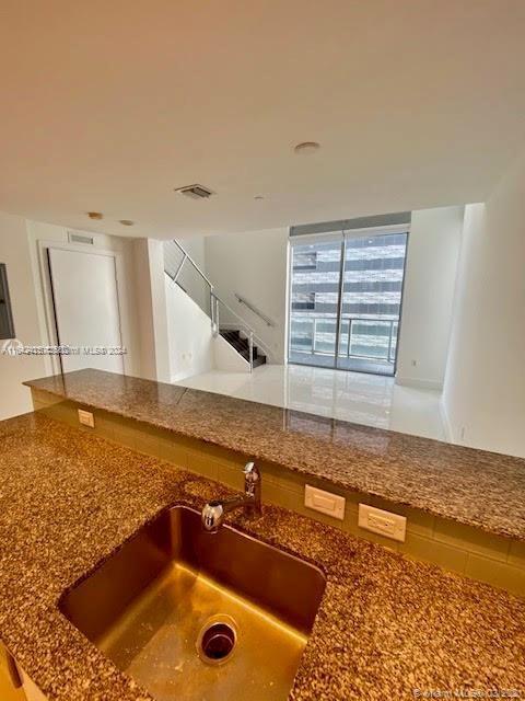 Building Photo - 1050 Brickell Ave