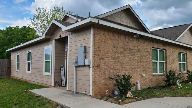 Foto del edificio - 302 1st St