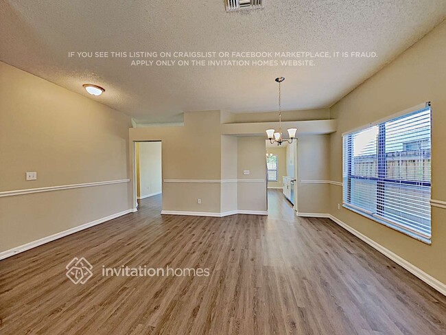 Building Photo - 591 Holbrook Cir
