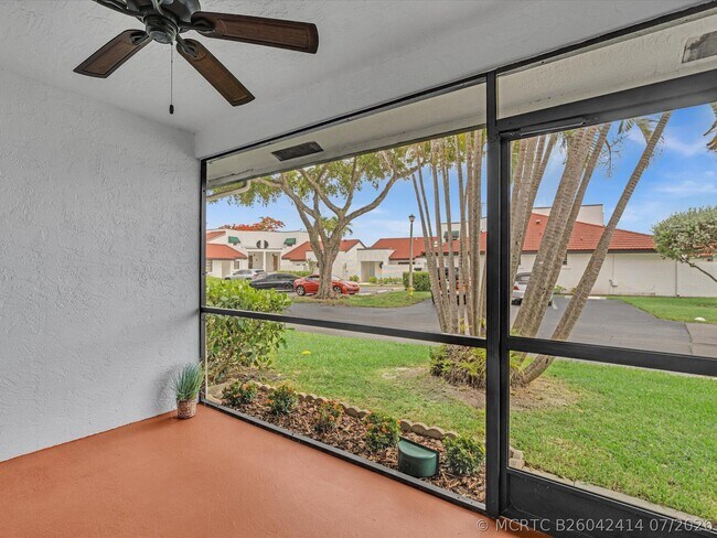 Foto del edificio - 299 NW 36th Ave