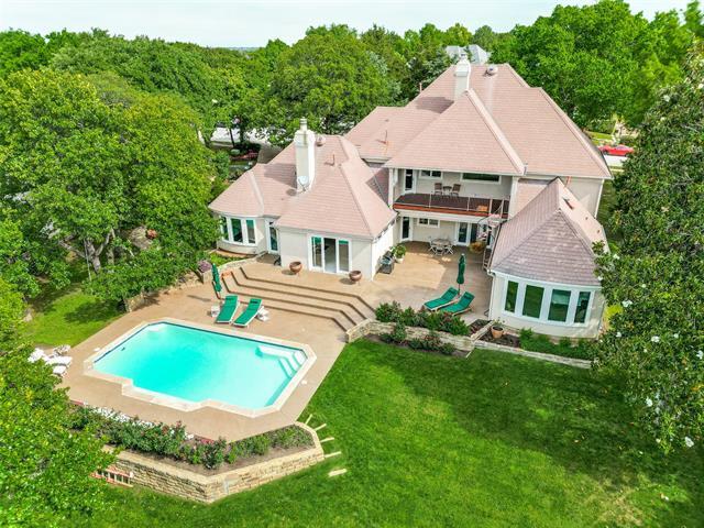 Primary Photo - 910 Turnberry Ln