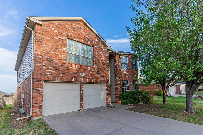 Building Photo - 2624 Prospect Hill Dr