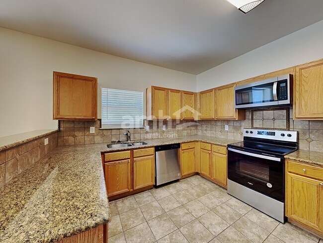 Foto del edificio - 9319 Foxgrove Way