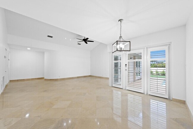 Foto del edificio - 52 Greens Rd