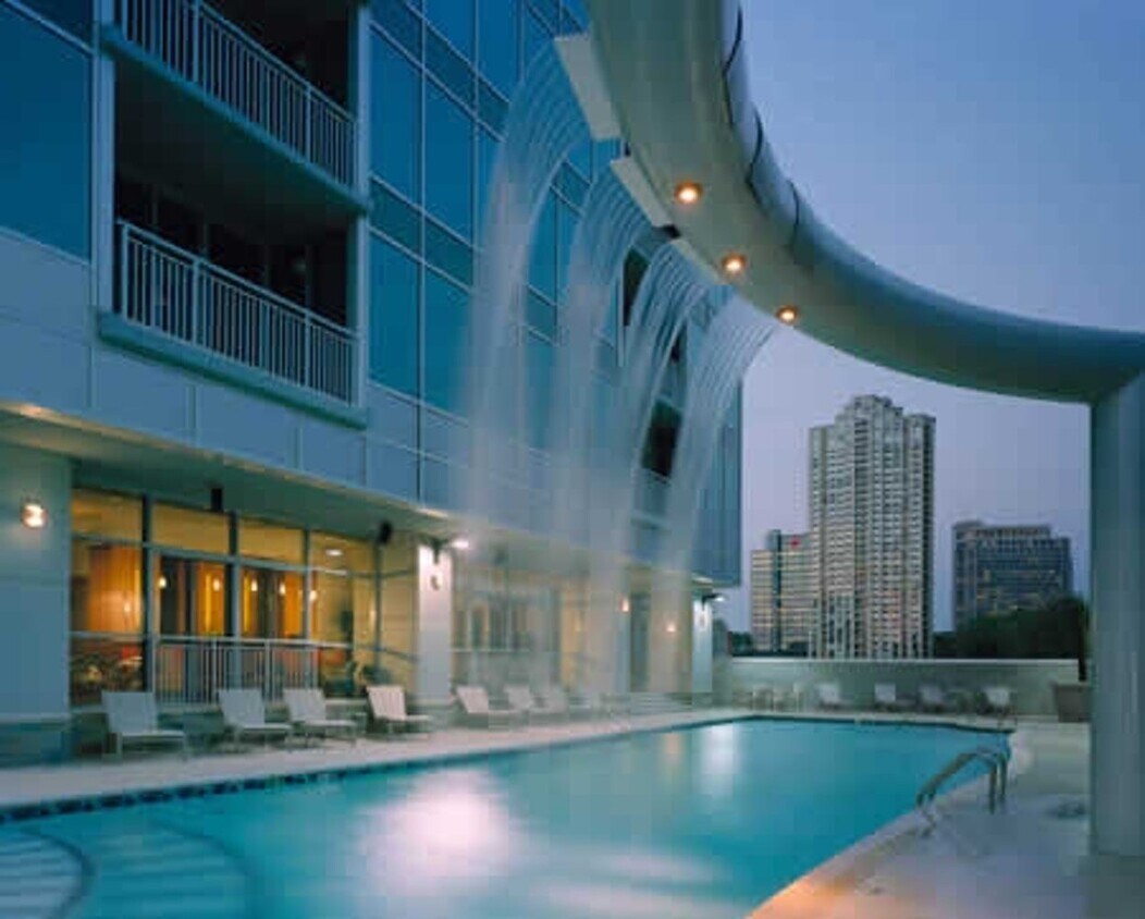 Foto principal - 3338 Peachtree Rd NE