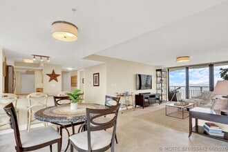 Building Photo - 3000 N Ocean Dr