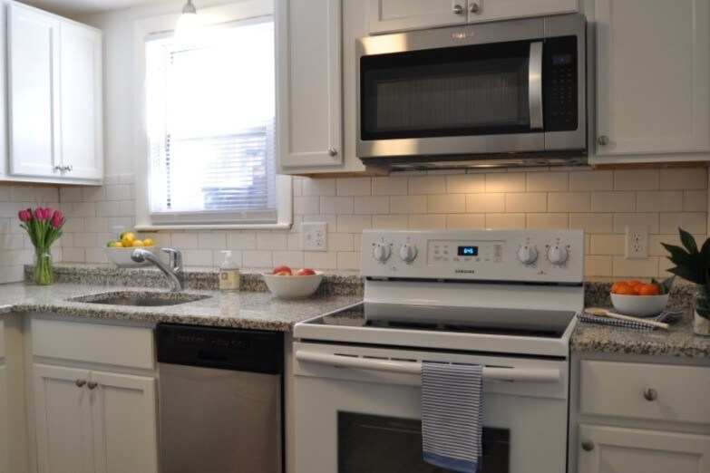 Primary Photo - 20 Hargrave Ave