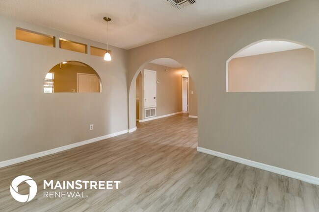 Foto del edificio - 2409 Oak Hollow Dr