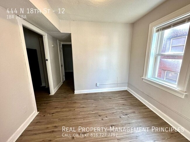 Foto del edificio - 444 N 18th St