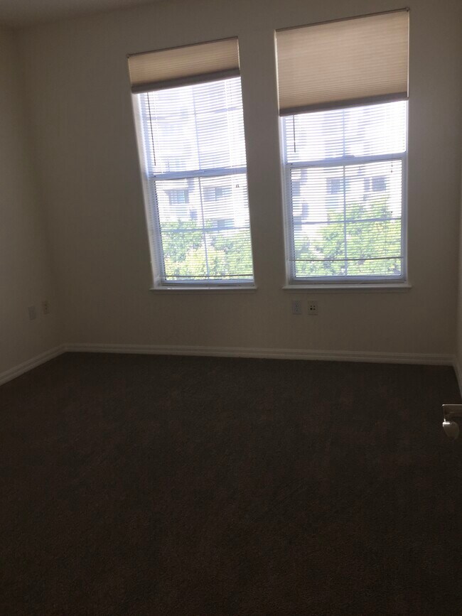 Foto del edificio - 3901 Lick Mill Blvd
