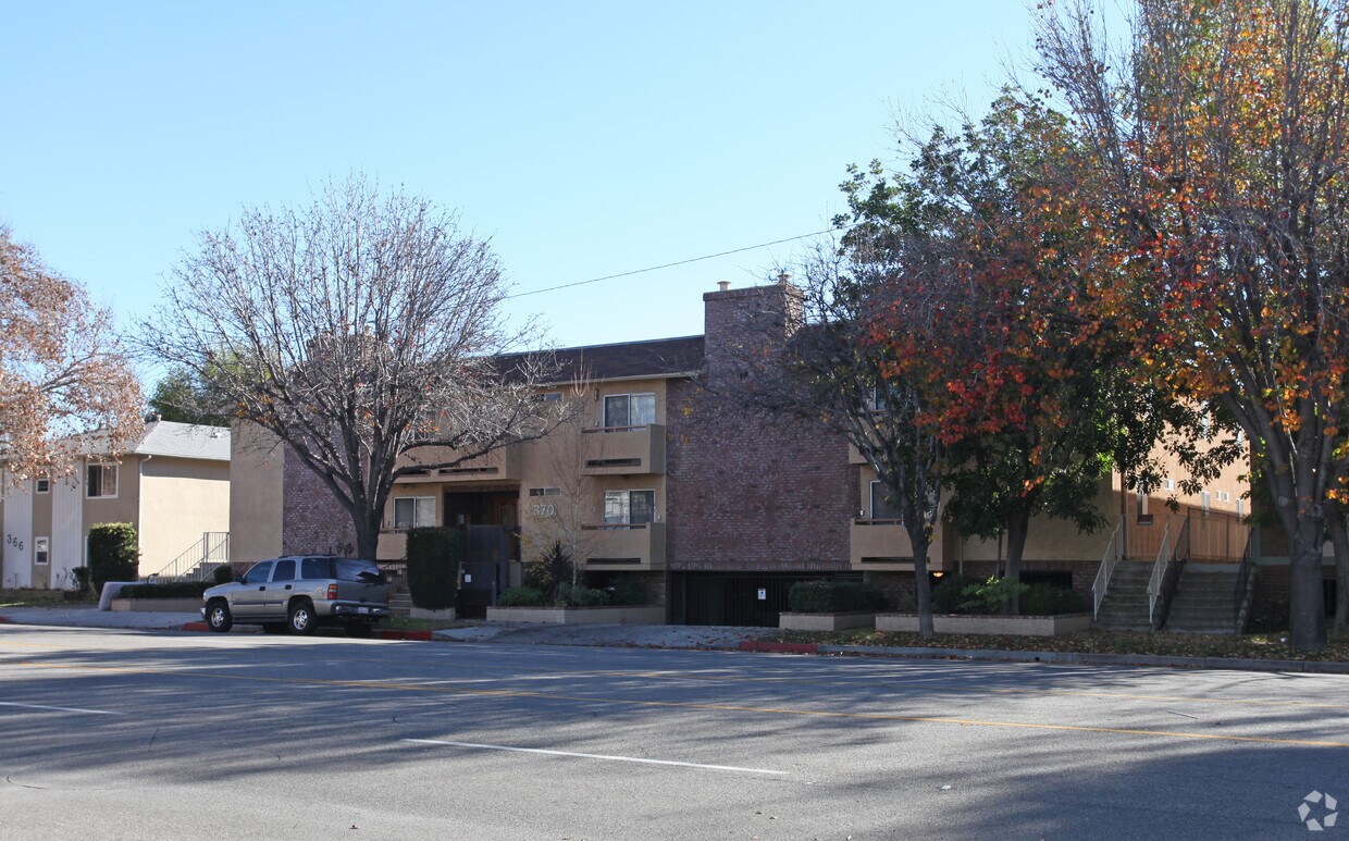 Foto del edificio - 370 W Alameda Ave