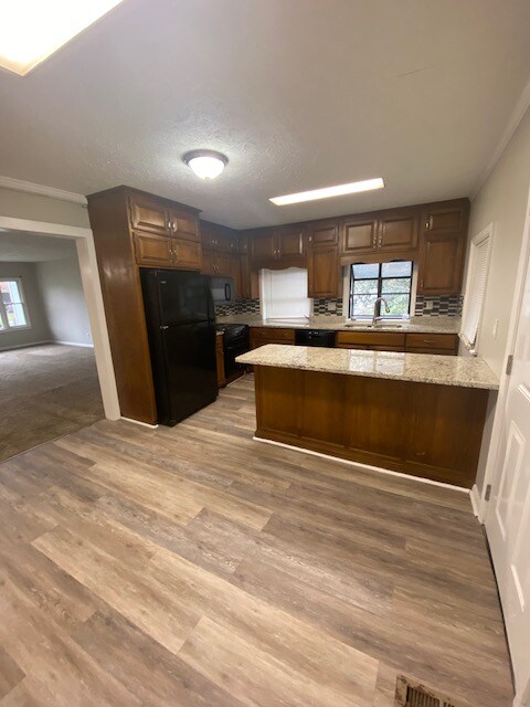 Foto del edificio - 309 Willow Ave