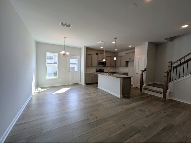 Foto del edificio - 246 Broomside Ave