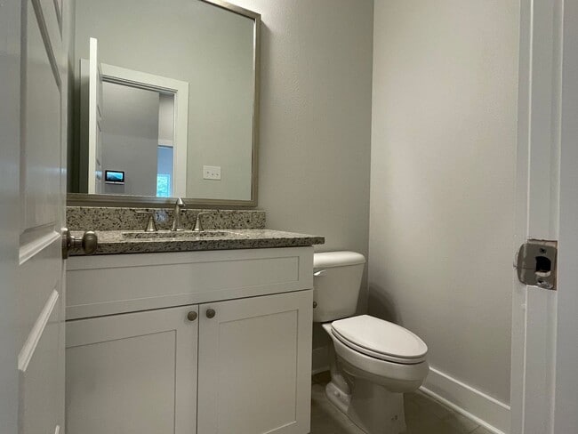 Building Photo - Brand new in Dawson Bluff and move in ready!