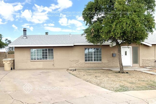 Building Photo - 5410 N 64th Dr