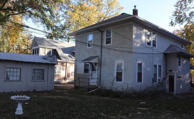 Building Photo - 1535 N 32nd St