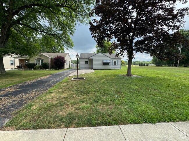 Building Photo - 5713 Burns Rd