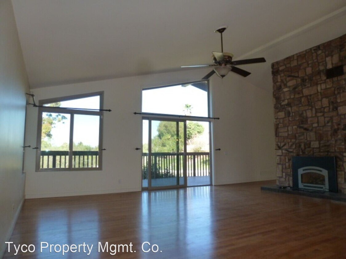 Primary Photo - 3 br, 2.5 bath House - 77 Pepper Tree Rd