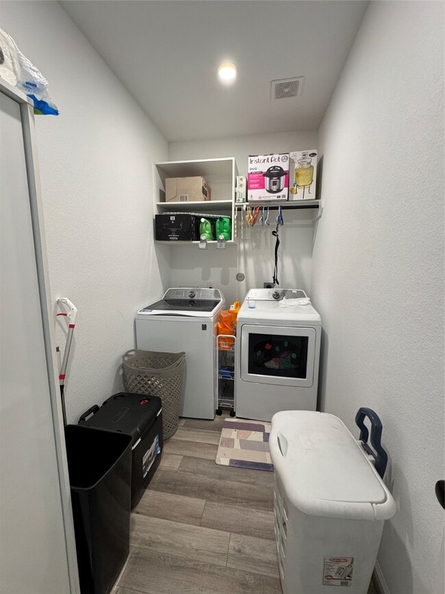 Building Photo - 4522 Peloton Rd