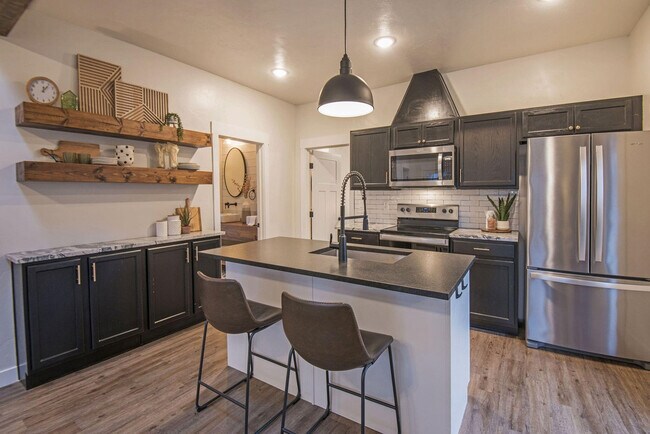 Foto del edificio - 1545 NW 5th St