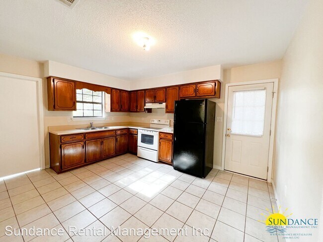 Foto del edificio - 2 br, 1 bath House - 210 James Street
